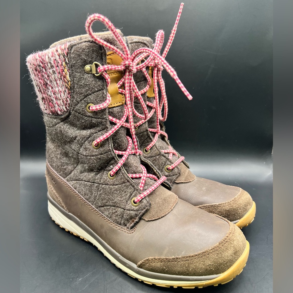 Salomon Hime, Brown and Pink Winter Mid Boots‎ for Women, Size:8